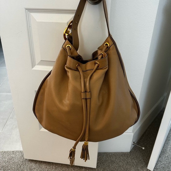 Gucci Vintage Elegant Tan Leather Women's Bag - Picture 2 of 15